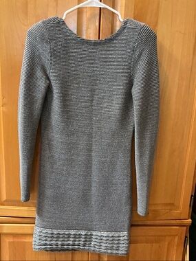 Women's Gray Long-Sleeve Knit Dress